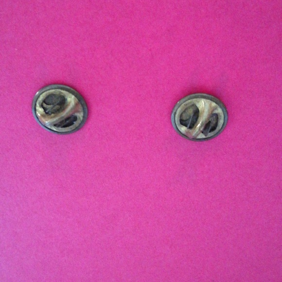 Vintage Quebec ski lapel pin - Picture 4 of 6